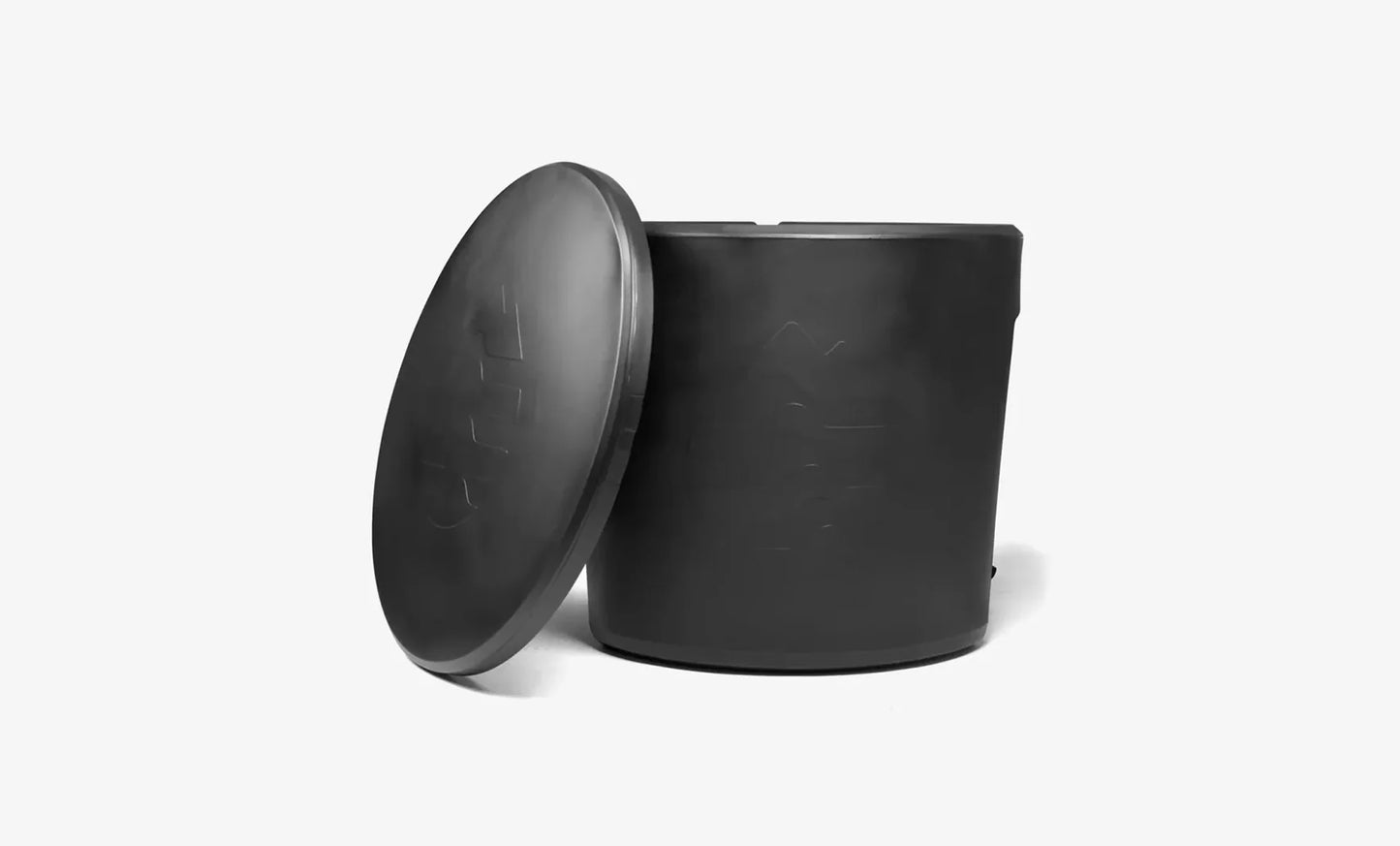 Compact Cold Plunge Tub